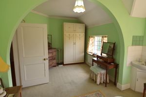 Bedroom- click for photo gallery